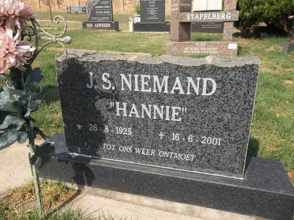 NIEMAND J.S. 1925-2001