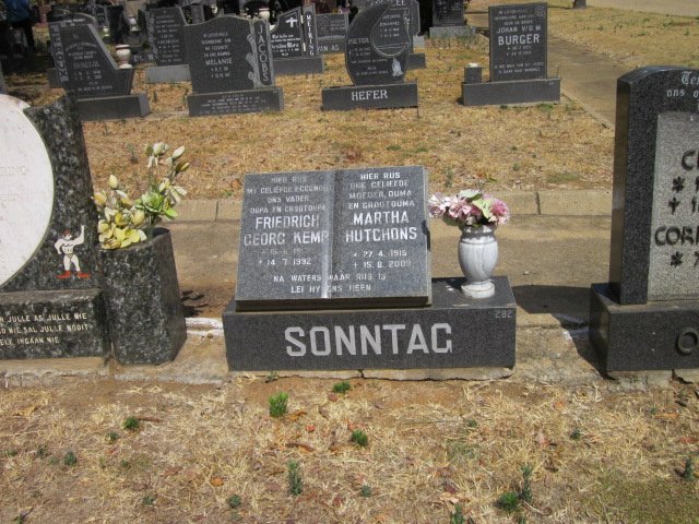 SONNTAG Friedrich Georg Kemp 19??-1992 &amp; Martha Hutchons 1915-2009