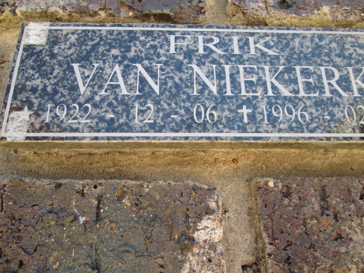 NIEKERK Frik, van 1922-1996