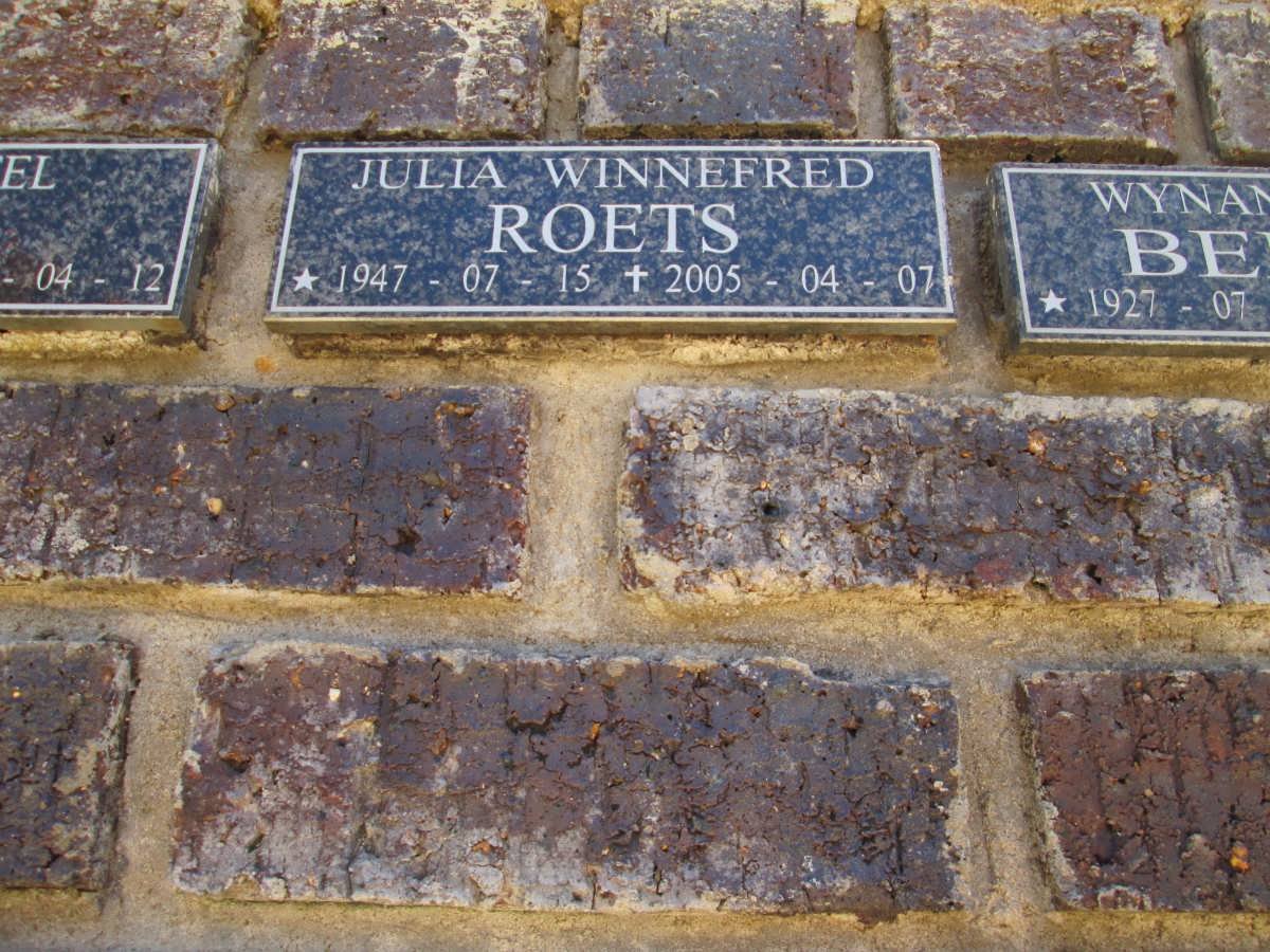 ROETS Julia Winnefred 1947-2005