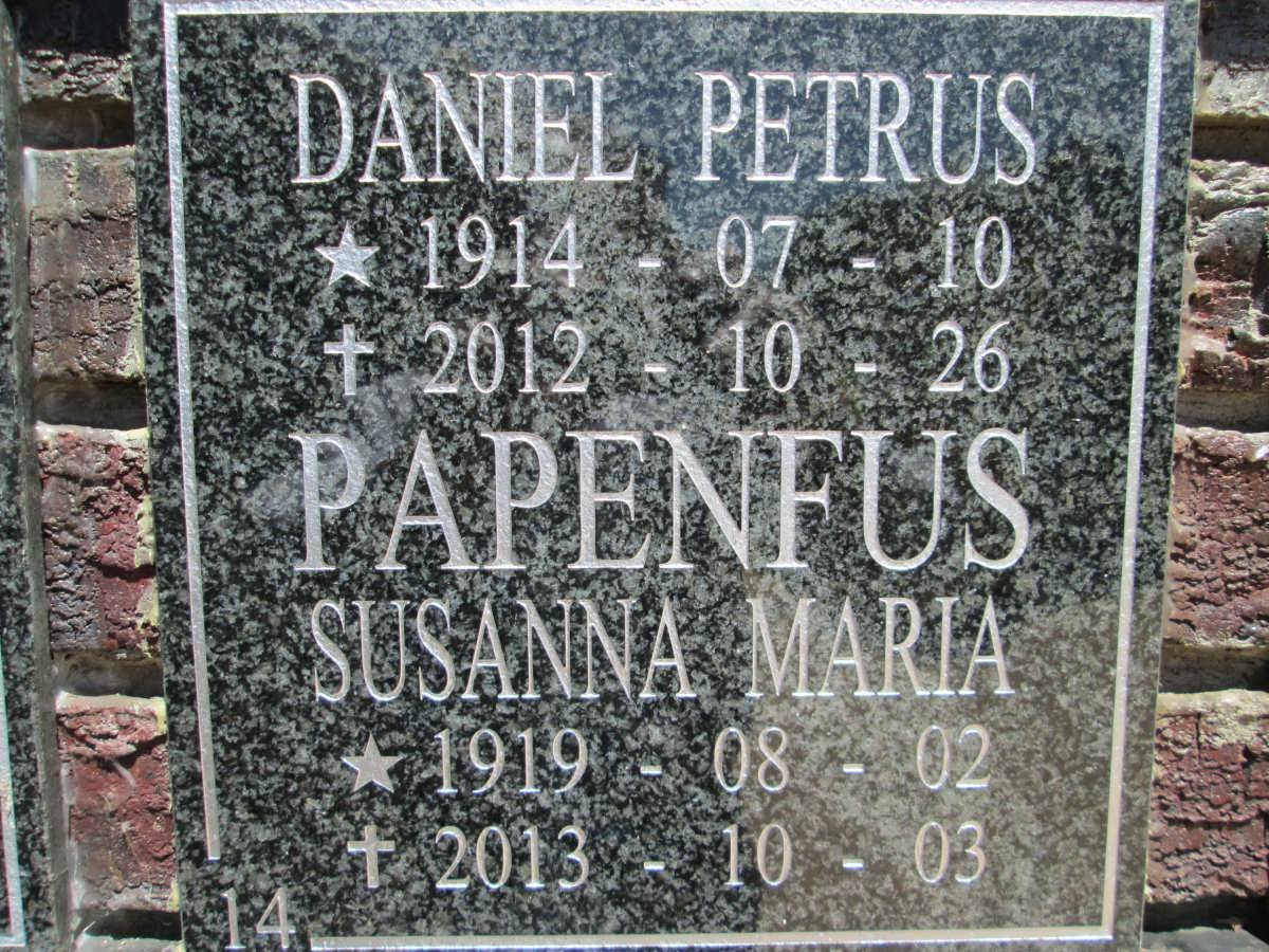 PAPENFUS Daniel Petrus 1914-2012 &amp; Susanna Maria 1919-2013