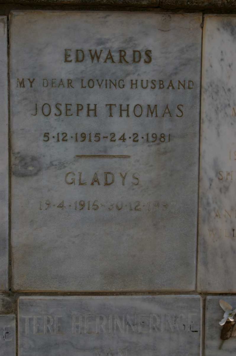 EDWARDS Joseph Thomas 1915-1981 &amp; Gladys 1916-193?