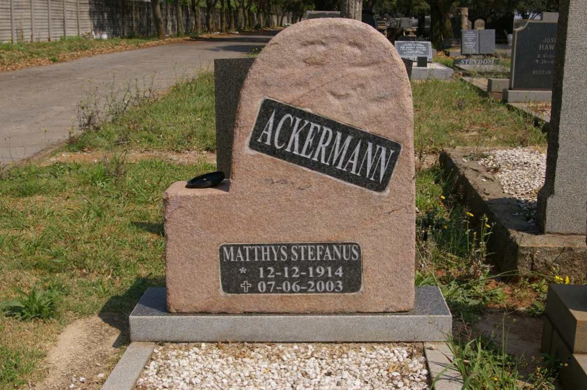 ACKERMANN Matthys Stefanus 1914-2003 &amp; Heila Levina 1917-1976 :: ACKERMANN Hennie 1942-1999