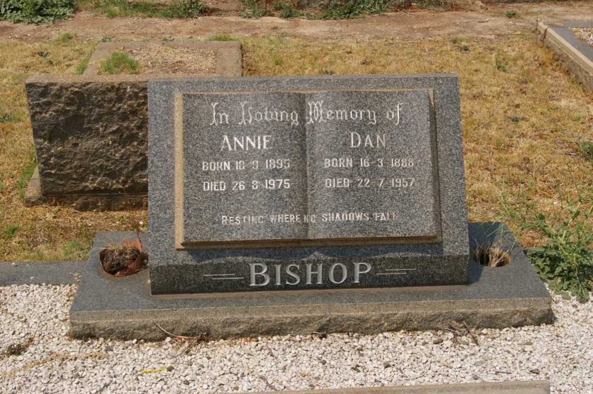 BISHOP Dan 1888-1957 &amp; Annie 1895-1975 :: CAPON Jack E.J.P. 1915-1980 &amp; Margaret 1915-1998