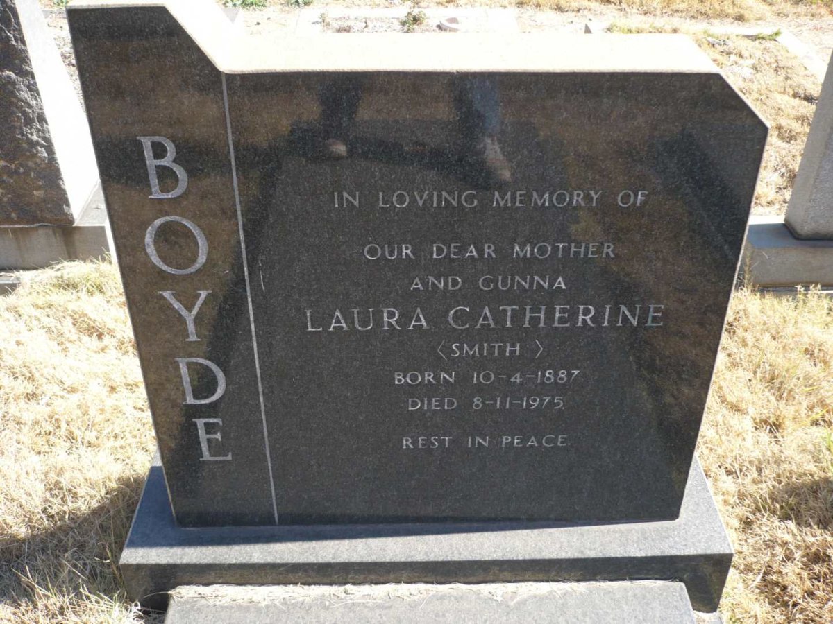 BOYDE Laura Catherine nee SMITH 1887-1975