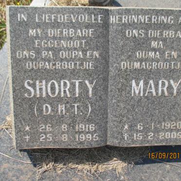 CRAUSE D.H.T 1916-1995 &amp; Mary 1920-2005