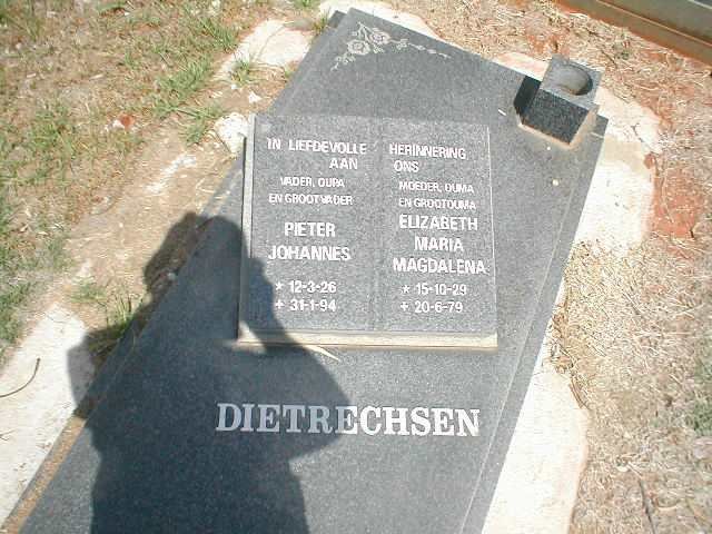 DIETRECHSEN Pieter Johannes 1926-1994 &amp; Elizabeth Maria Magdalena 1929-1979