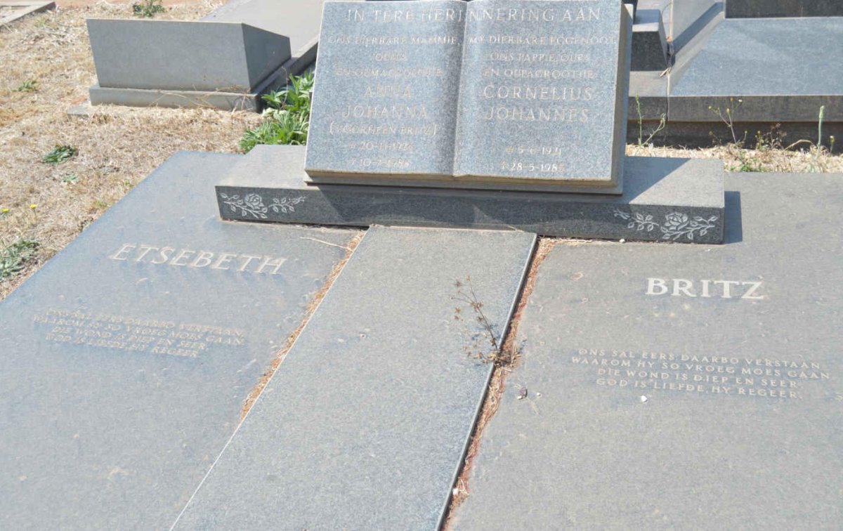 ETSEBETH Cornelius Johannes 1921-1985 &amp; Anna Johanna BRITZ 1926-1988