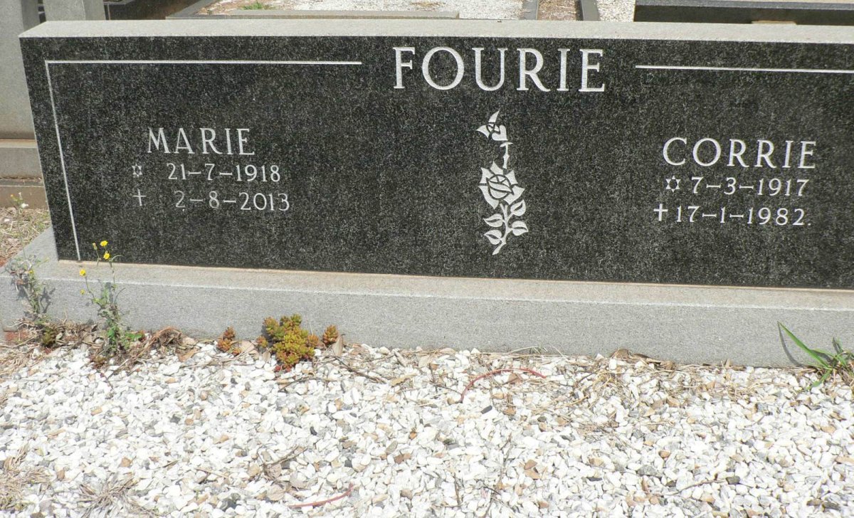 FOURIE Corrie 1917-1982 &amp; Marie 1918-2013