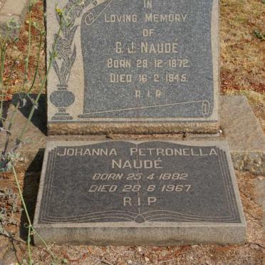 NAUDÉ G.J. 1872-1945 &amp; Johanna Petronella 1882-1967
