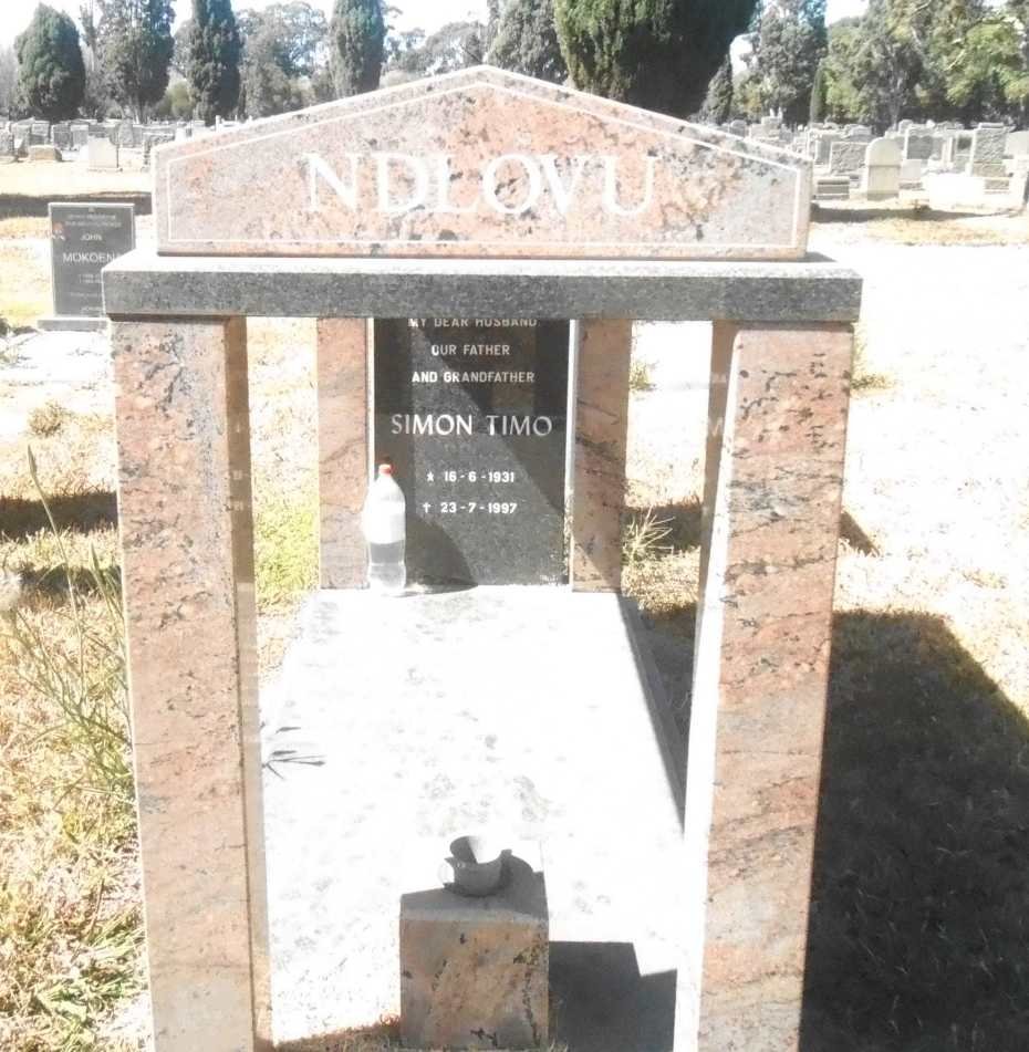 NDLOVU Simon Timo 1931-1997