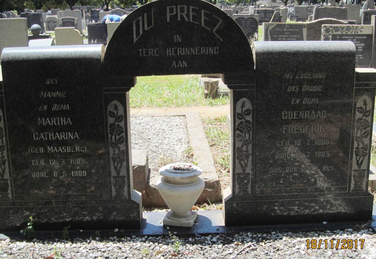 PREEZ Coenraad Frederik, du 1899-1963 &amp; Martha Catharina MAASBERG 1909-1989