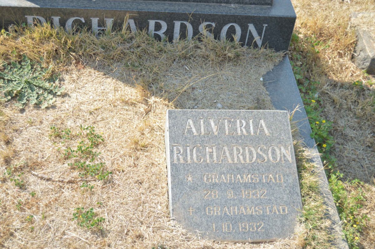 RICHARDSON Elizabeth Maria nee STRYDOM 1910-1966 :: RICHARDSON Alveria 1932-1932