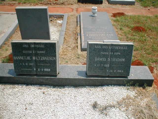 STRYDOM Dawid 1913-1984 :: HOLTZHAUSEN Hannetjie 1911-1988