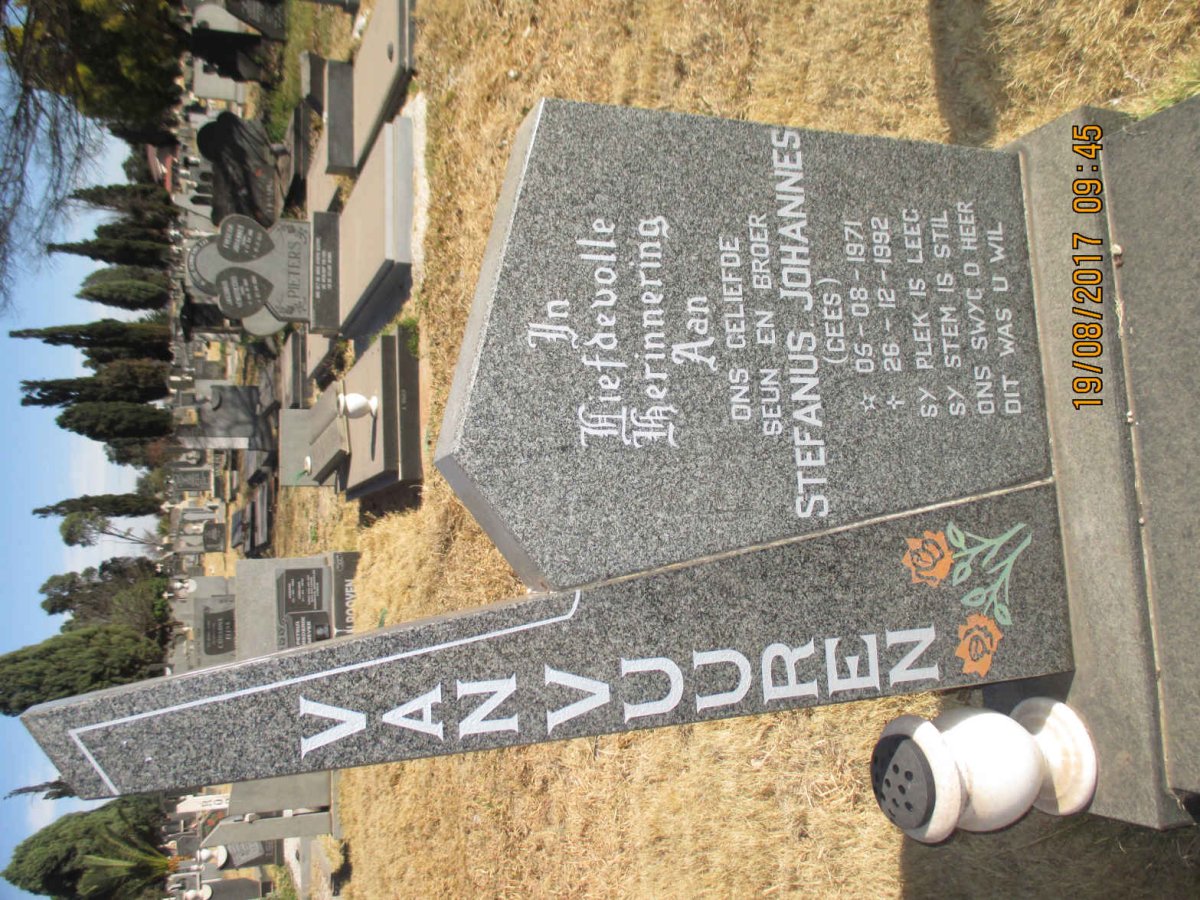 VUUREN Roedolf Johannes, van 1963-1995 :: VAN VUUREN Stefanus Johannes 1971-1992