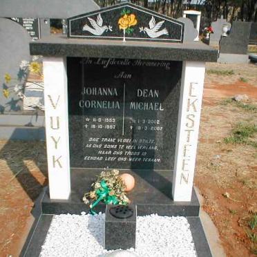 VUYK Johanna Cornelia 1953-1997 :: EKSTEEN Dean Michael 2002-2002