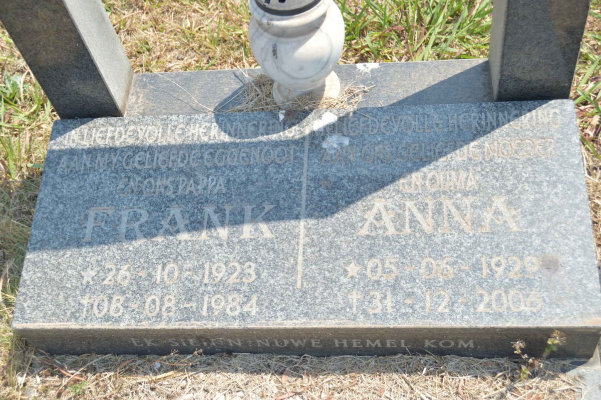 WALT Frank, van der 1923-1984 &amp; Anna 1929-2006