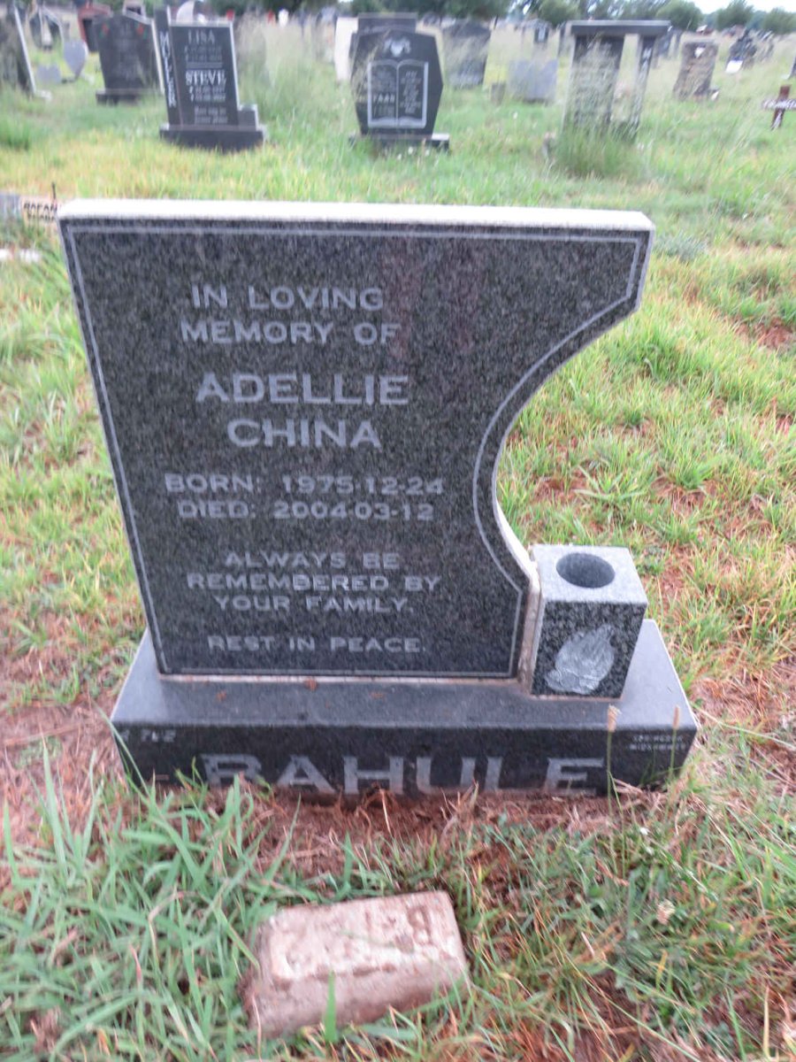 BAHULE Adellie China 1975-2004