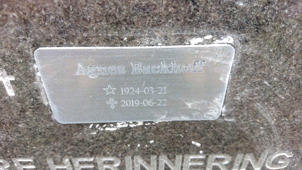 BACKHOFF Agnes 1924-2019