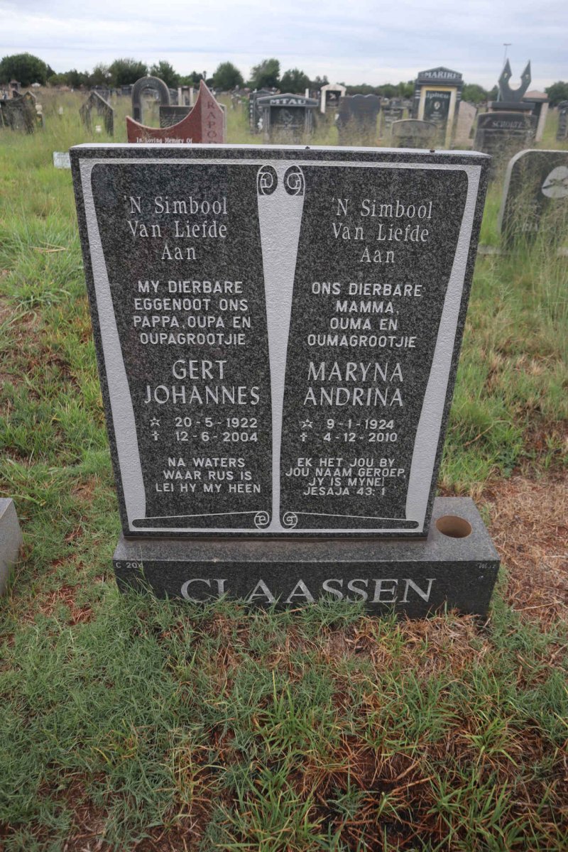 CLAASSEN Gert Johannes 1922-2004 & Maryna Andrina 1924-2010
