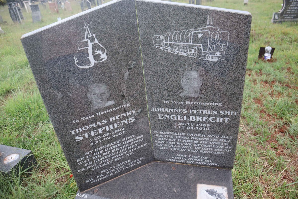 ENGELBRECHT Johannes Petrus Smit 1969-2010 :: STEPHENS Thomas Henry 1992-2007