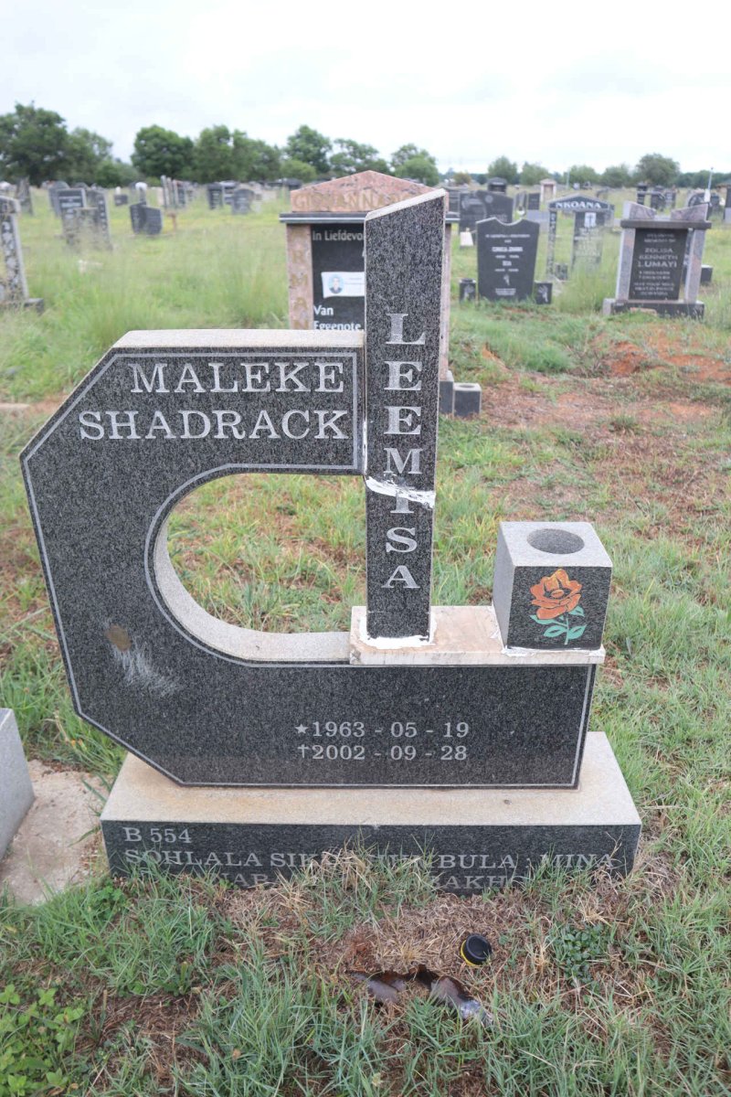 LEEMISA Maleke Shadrack 1963-2002