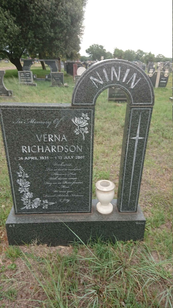 RICHARDSON Verna 1931-2007