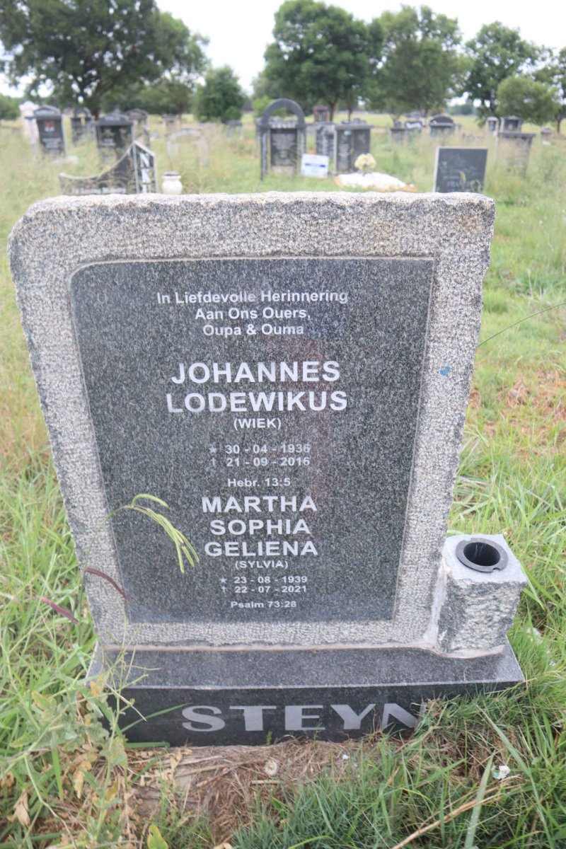STEYN Johannes Lodewikus 1936-2016 & Martha Sophia Geliena 1939-2021