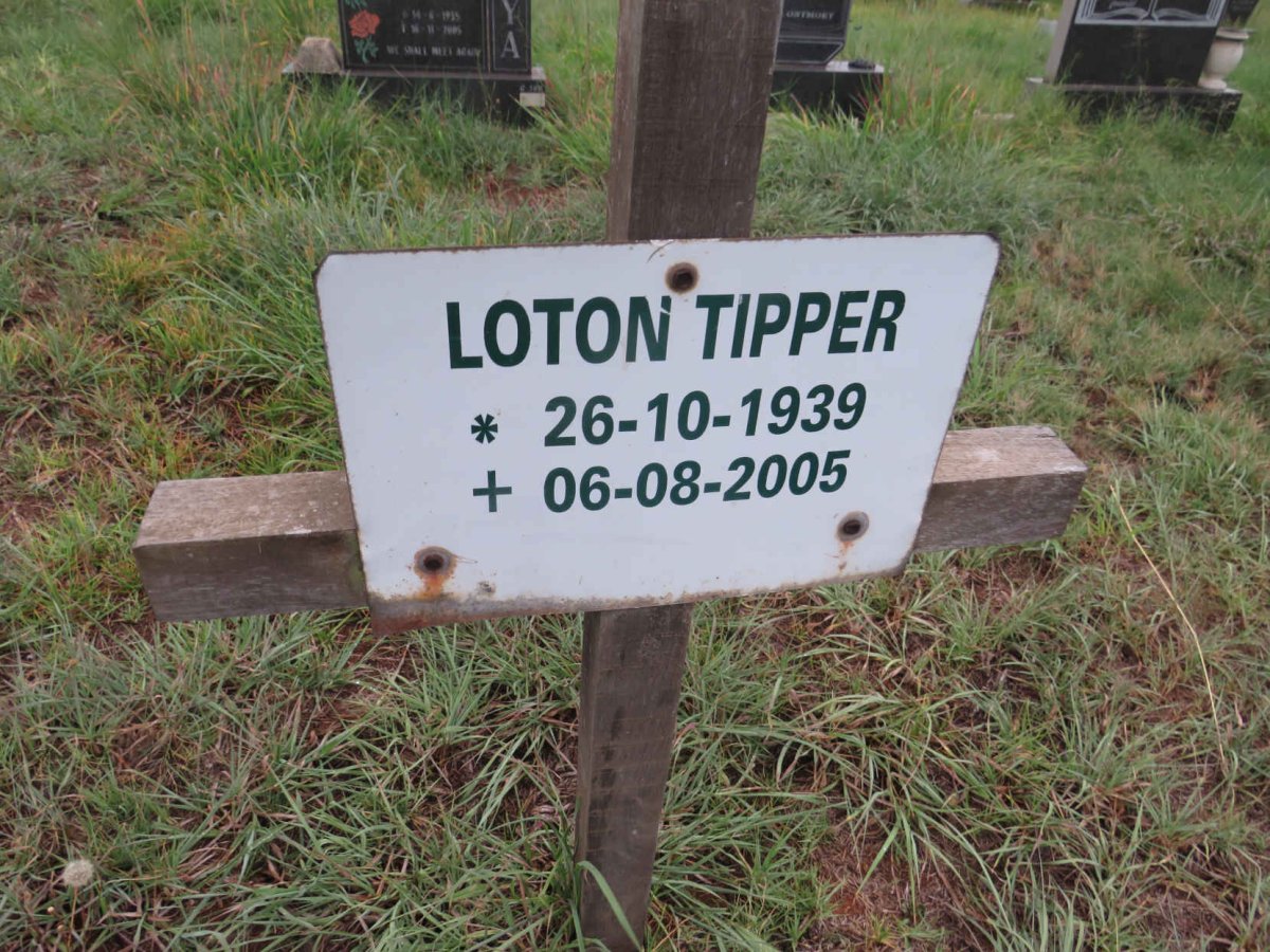 TIPPER Loton 1939-2005