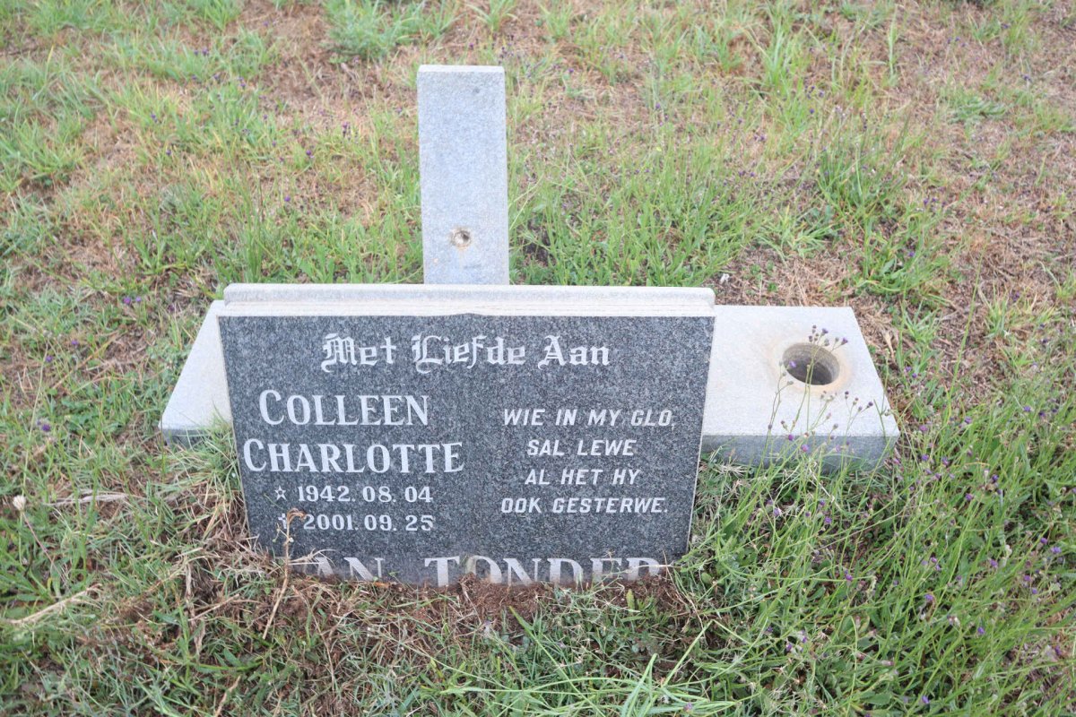 TONDER Colleen Charlotte, van 1942-2001
