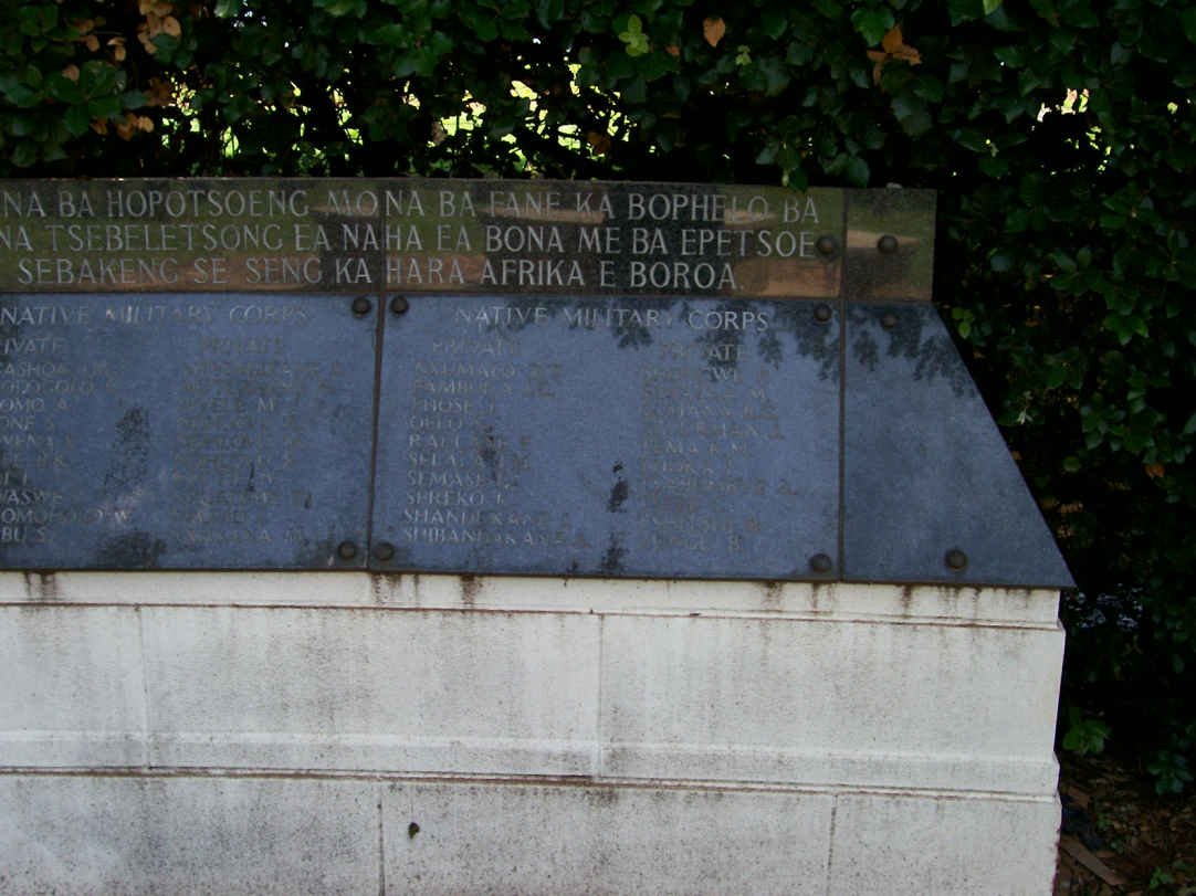 09. Memorial from left to right