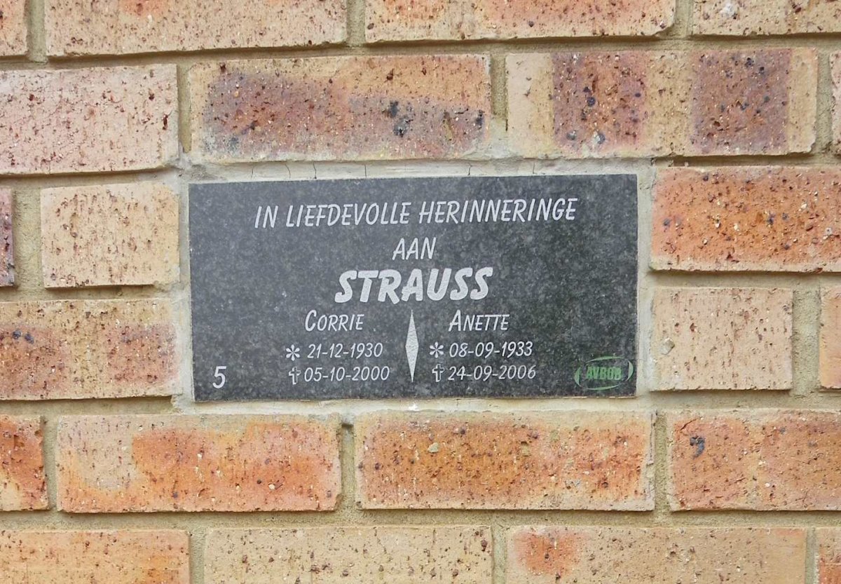 STRAUSS Corrie 1930-2000 &amp; Anette 1933-2006