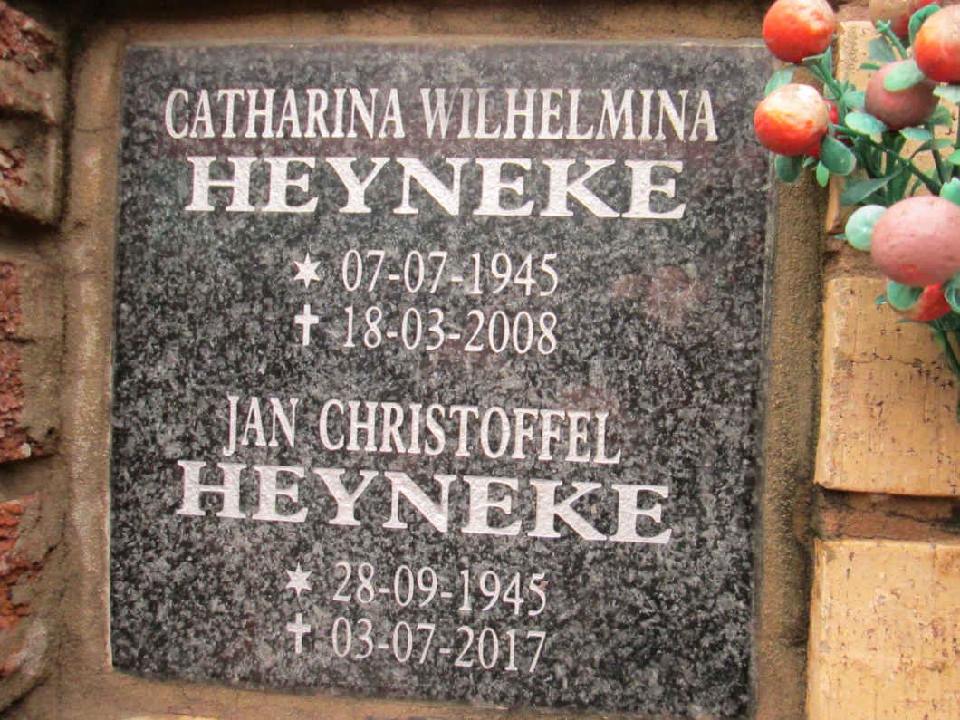 HEYNEKE Jan Christoffel 1945-2017 &amp; Catharina Wilhelmina 1945-2008