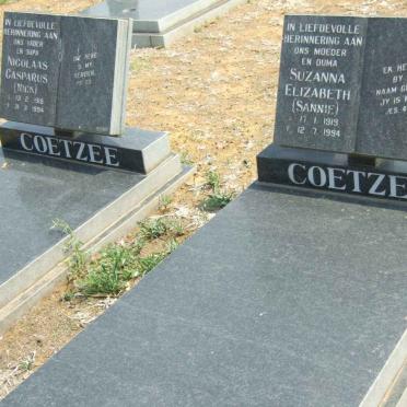 COETZEE Nicolaas Casparus 1918-1994 &amp; Suzanna Elizabeth 1919-1994