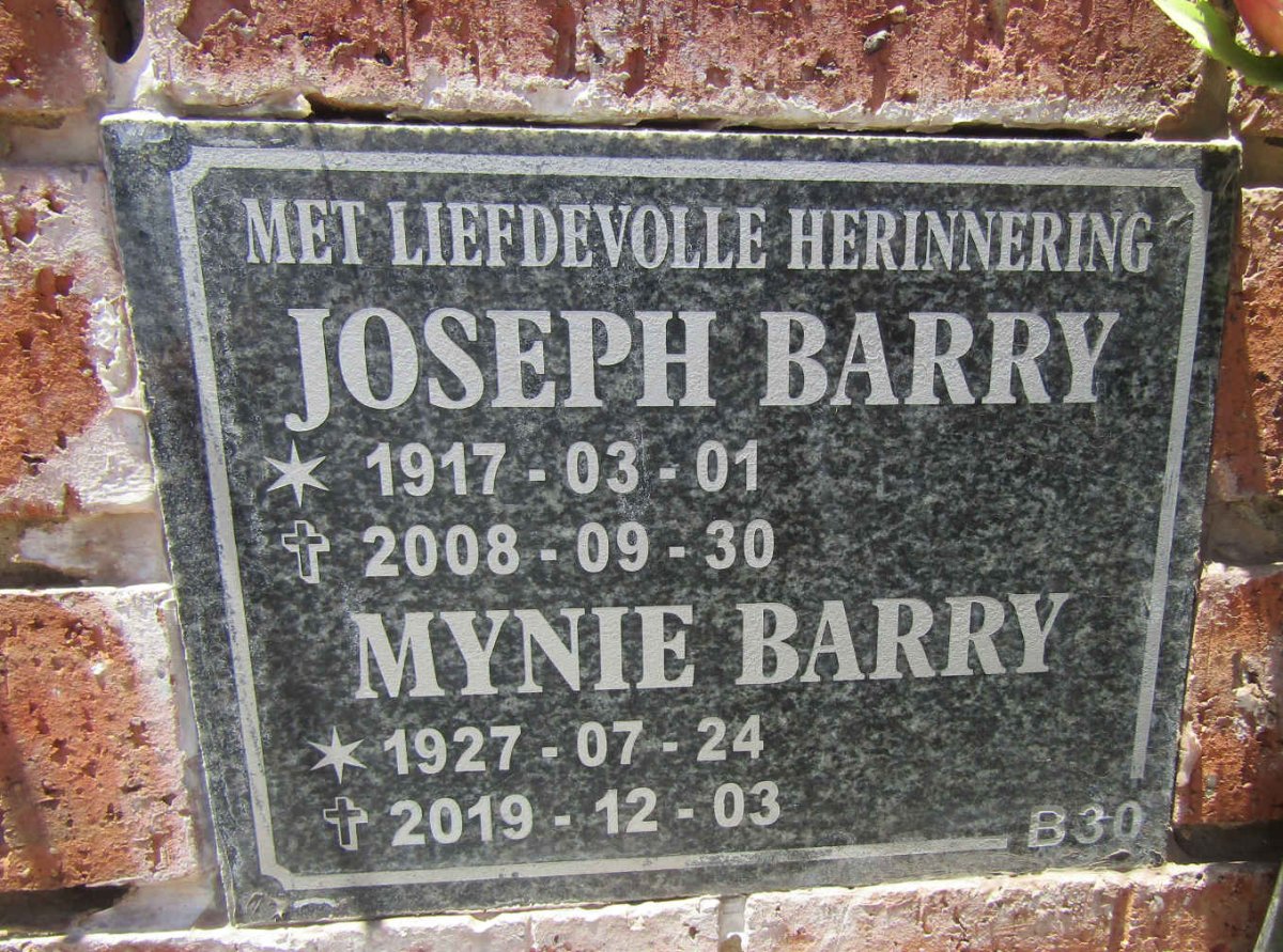 BARRY Joseph 1917-2008 & Mynie 1927-2019