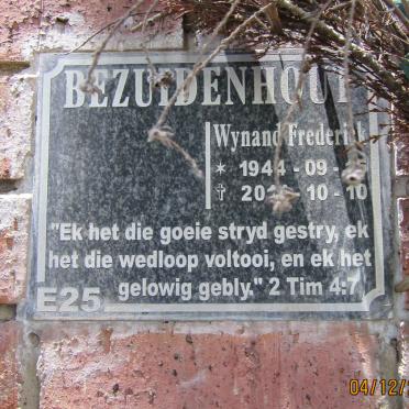 BEZUIDENHOUT Wynand Frederick 1944-201?