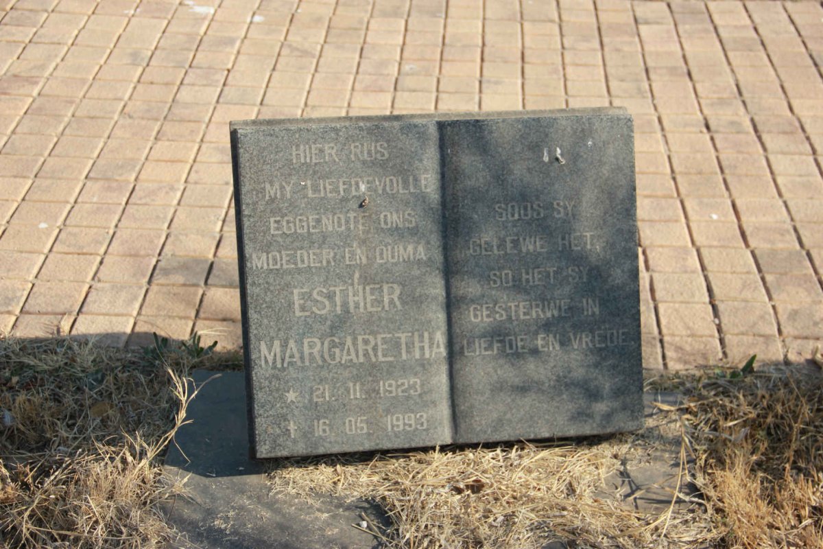 ? Esther Margaretha 1923-1993