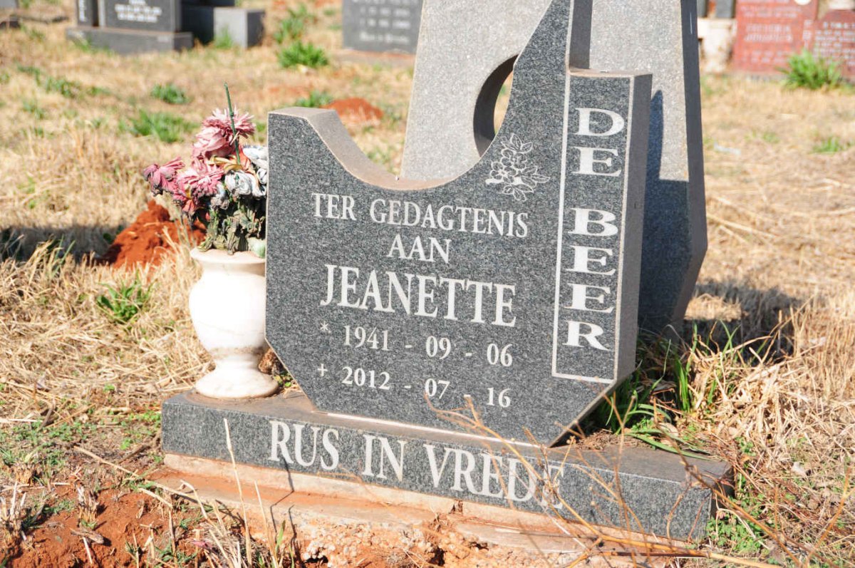 BEER Jeanette, de 1941-2012