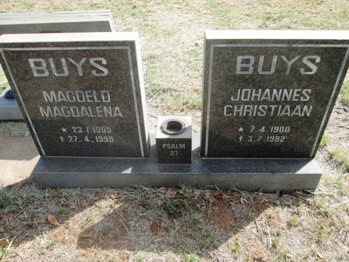 BUYS Johannes Christiaan 1900-1992 &amp; Magdeld Magdalena 1905-1995