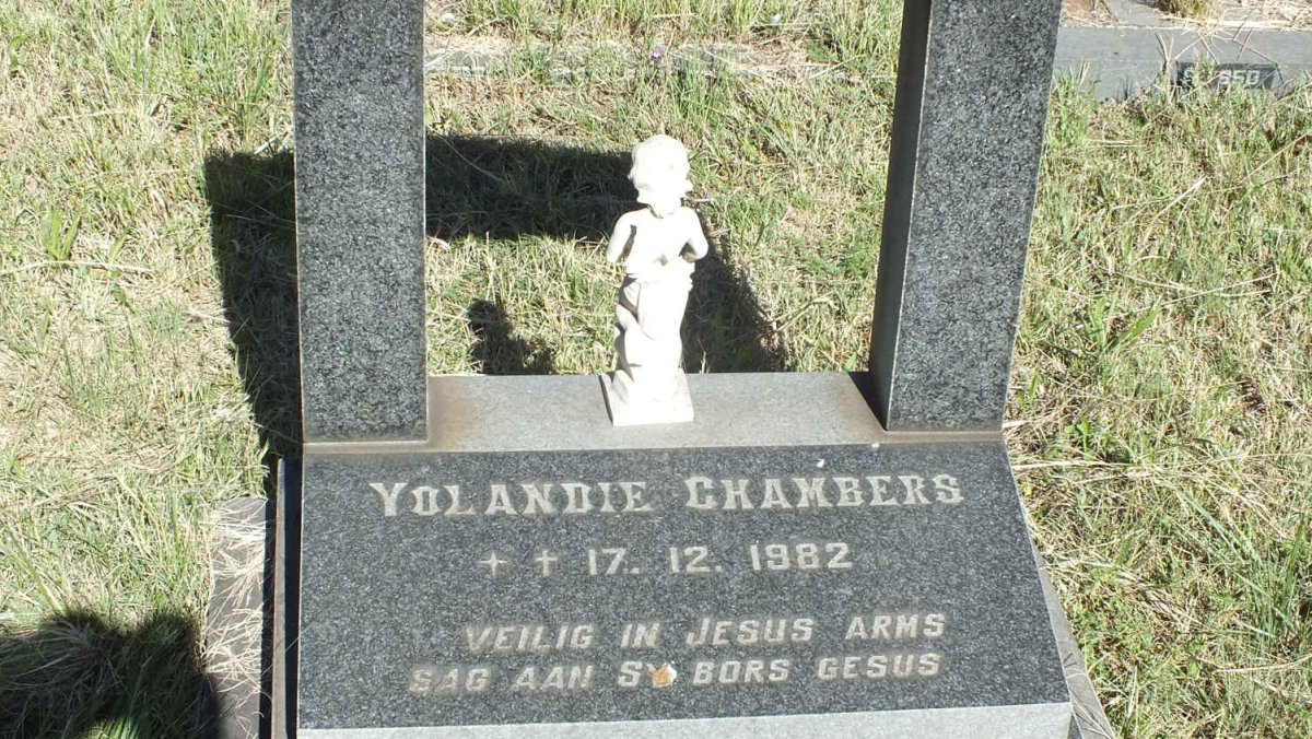 CHAMBERS Yolandie 1982-1982