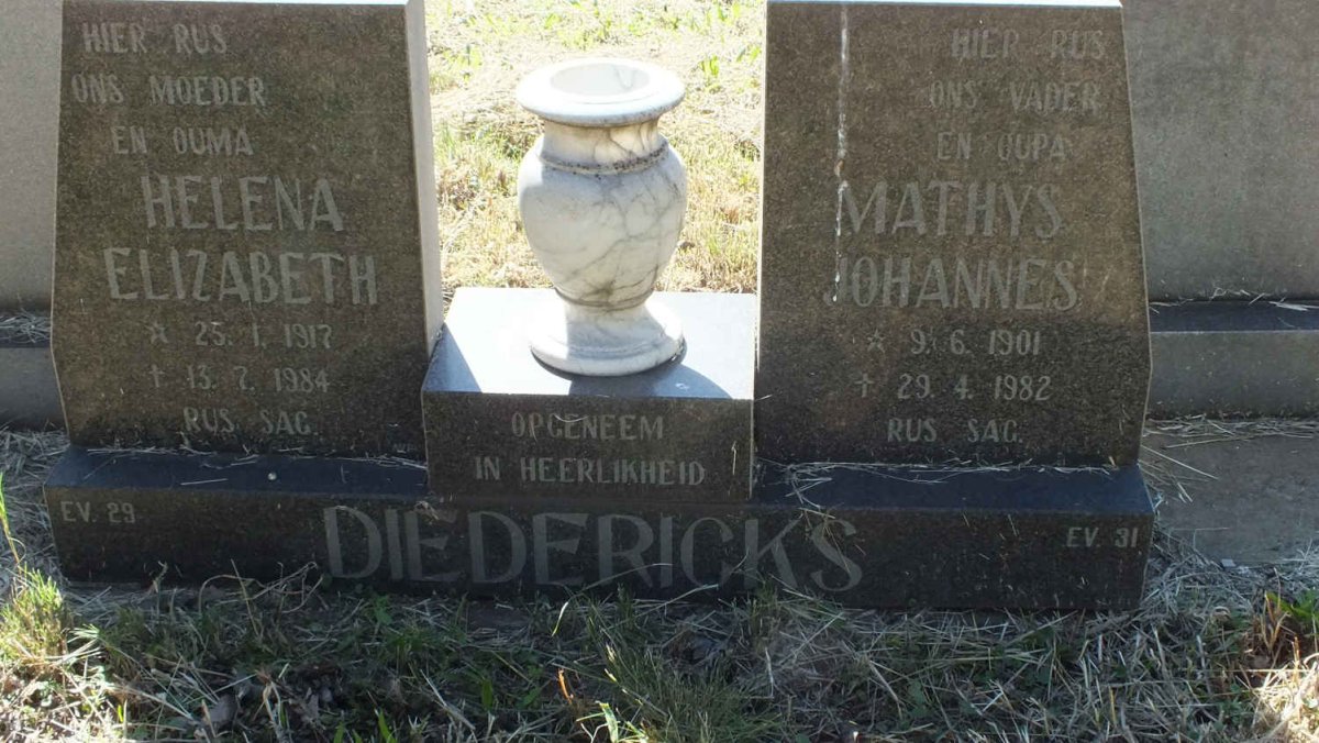 DIEDERICKS Mathys Johannes 1901-1982 &amp; Helena Elizabeth 1917-1984
