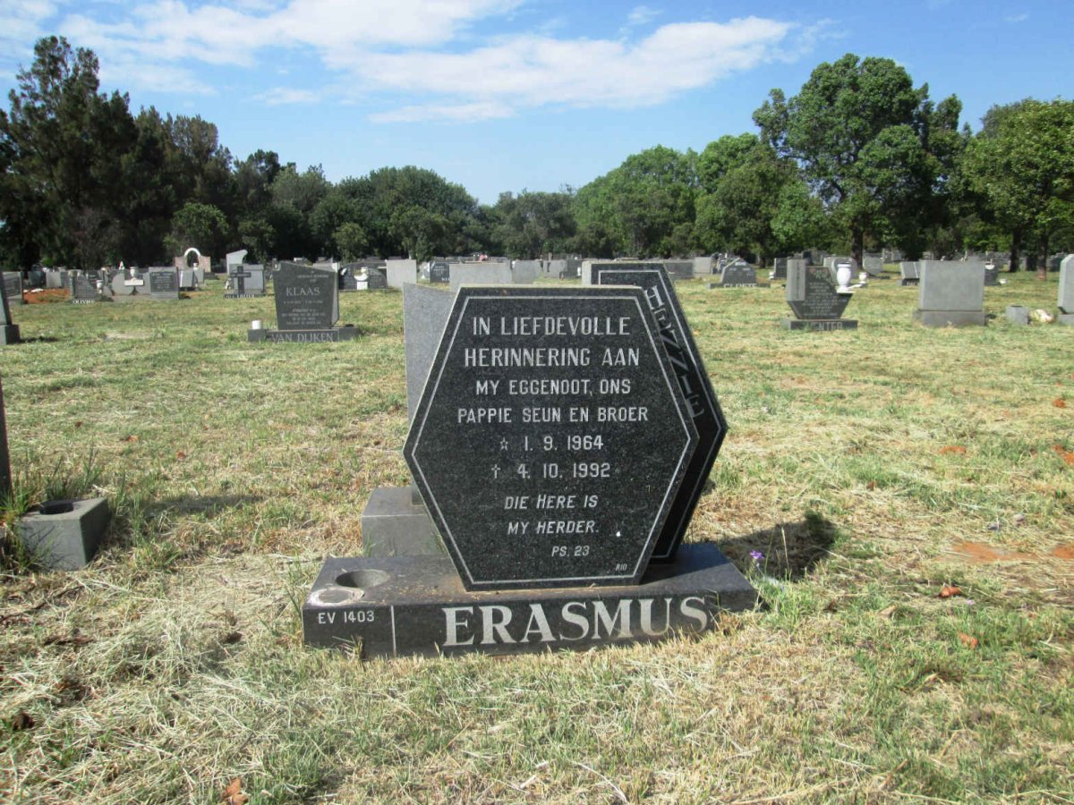 ERASMUS Hennie 1964-1992