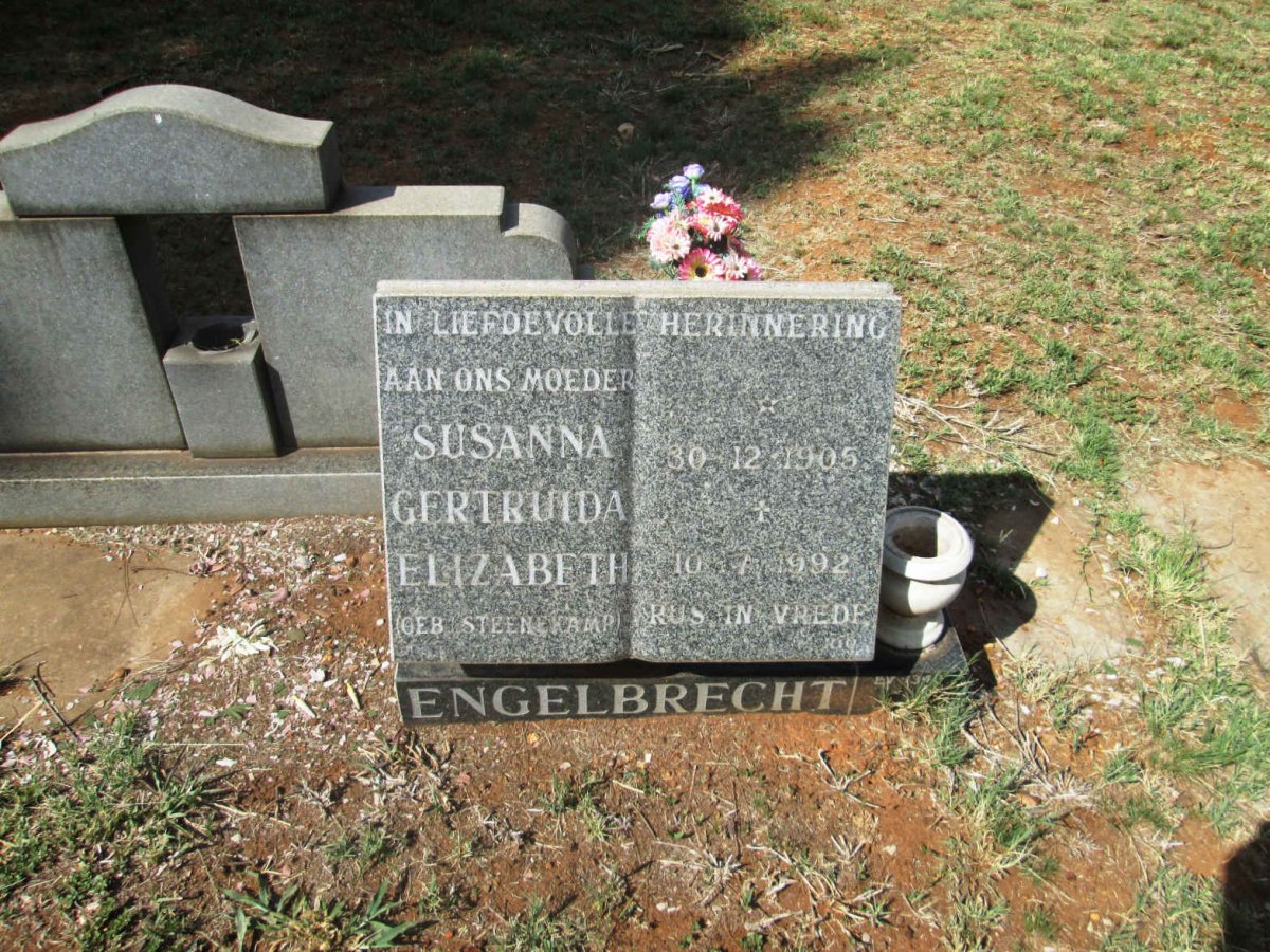 ENGELBRECHT Susanna Gertruida Elizabeth 1905-1992