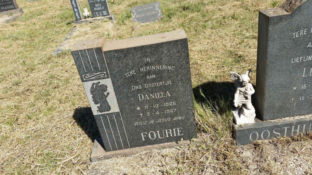 FOURIE Daniela 1966-1967