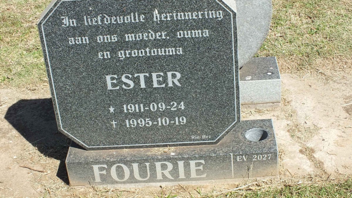 FOURIE Ester 1911-1995