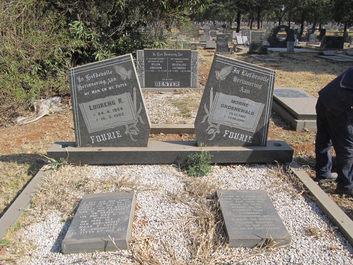 FOURIE Lourens R. 1954-1982 :: FOURIE Morne Groenewald 1985-2006