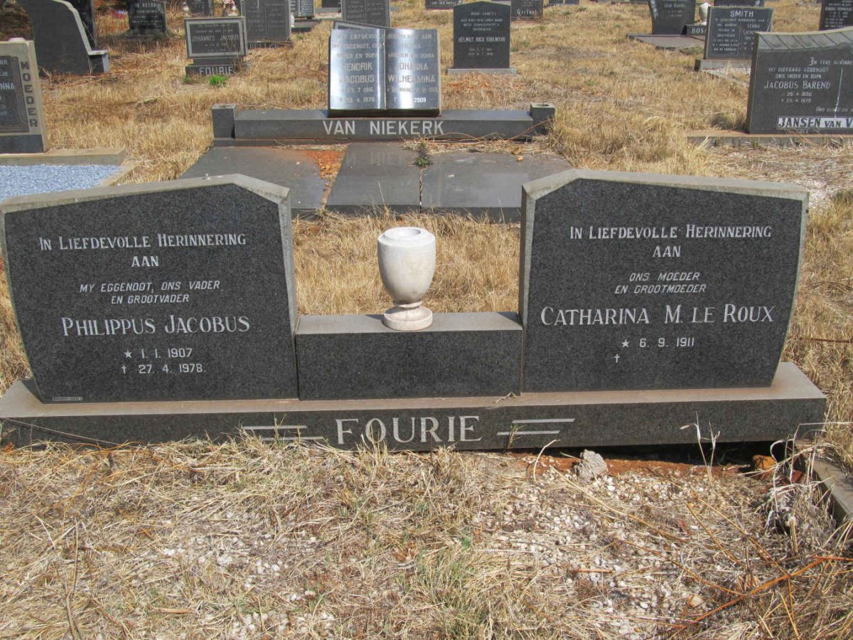 FOURIE Philippus Jacobus 1907-1978 &amp; Catharina M. LE ROUX 1911-
