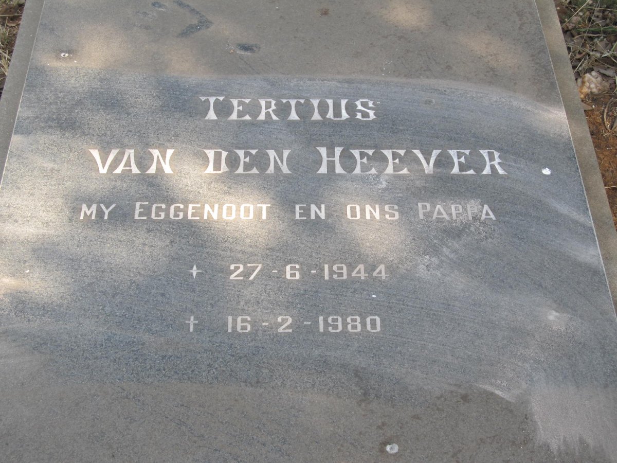 HEEVER Tertius, van den 1944-1980