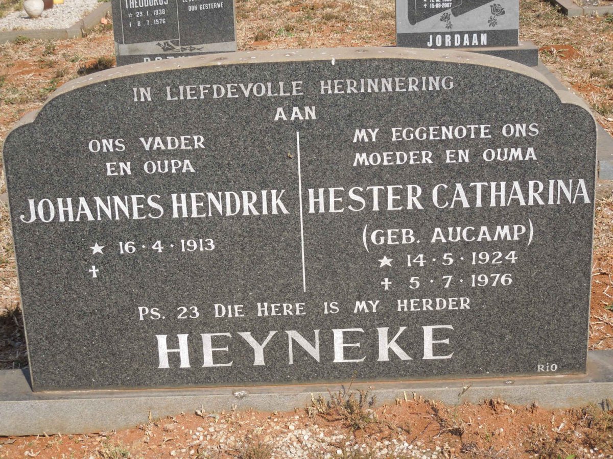 HEYNEKE Johannes Hendrik 1913- &amp; Hester Catharina AUCAMP 1924-1976