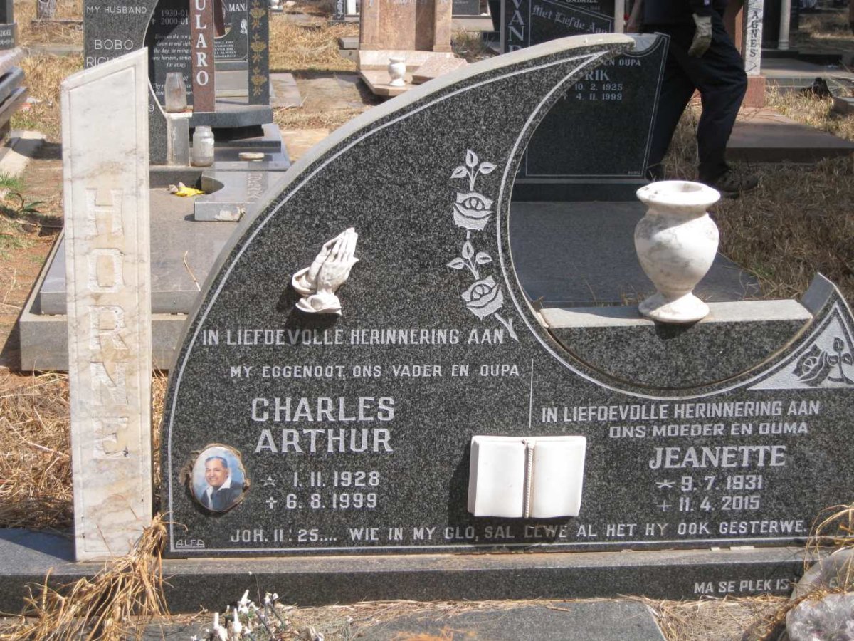 HORNE Charles Arthur 1928-1999 &amp; Jeanette 1931-2015